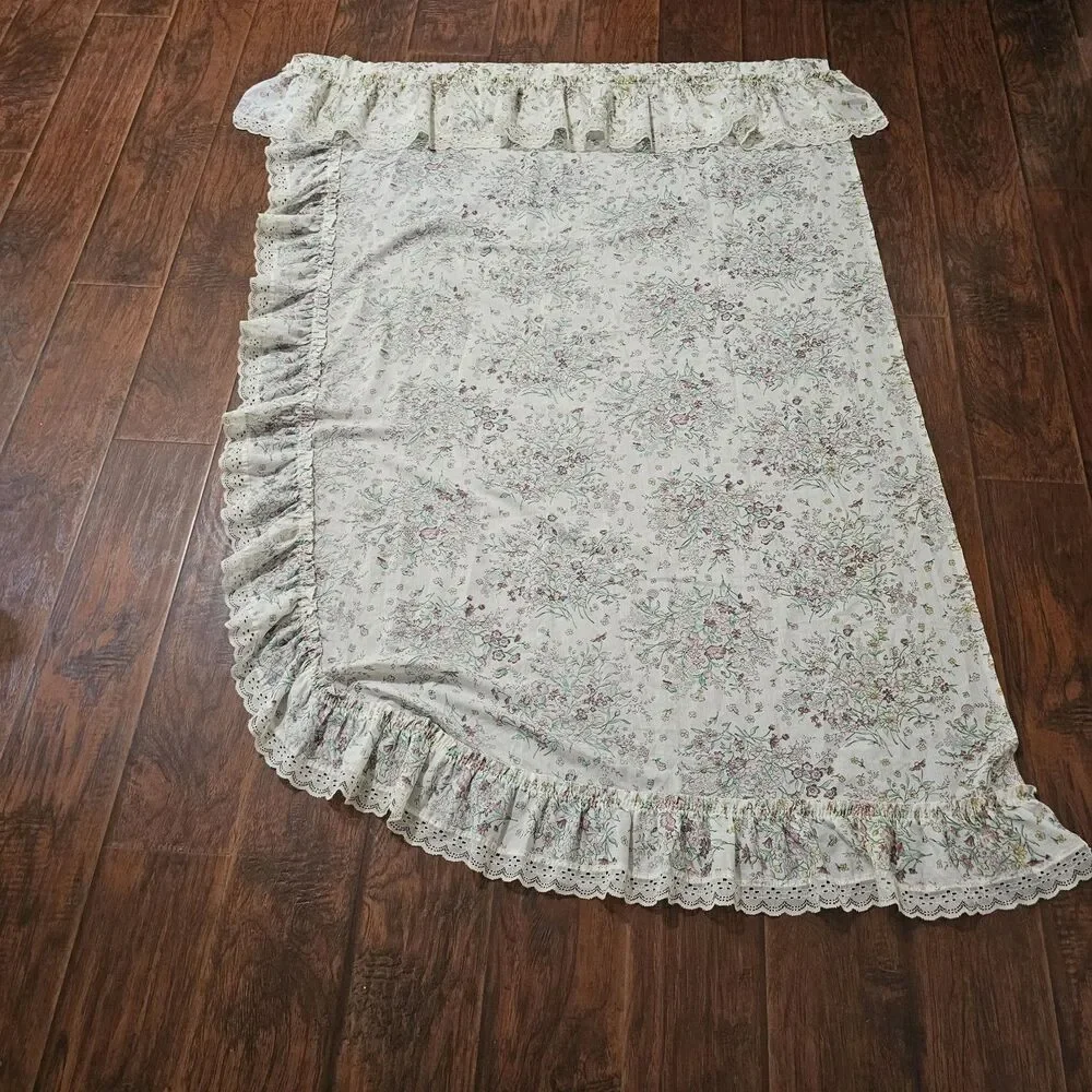 N/A vintage creamy